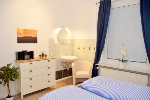 Borkum Ferienwohnung Ferienappartements Süderstraße - Appartement 85 - Schlafzimmer 1