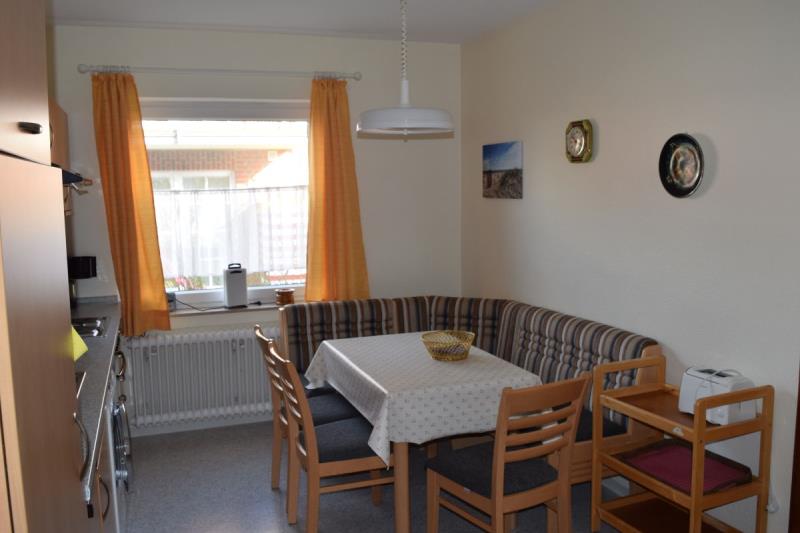Borkum Ferienhaus Dünenblick I Nr. 73 - essplatz in der küche