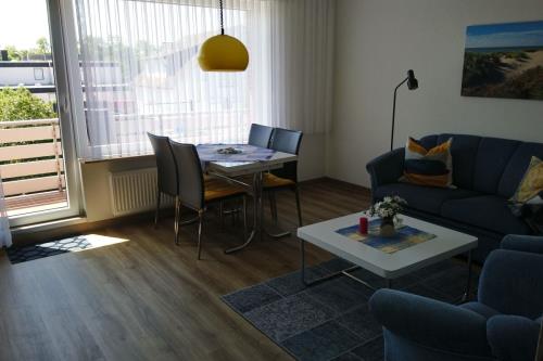 Borkum Ferienwohnung Ferienhaus Kiebitzdelle - 2 - Balkon - Ausstattung 11