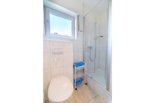 Borkum Ferienwohnung Ferienhaus Kiebitzdelle - 3 - Terrasse - Ausstattung 8