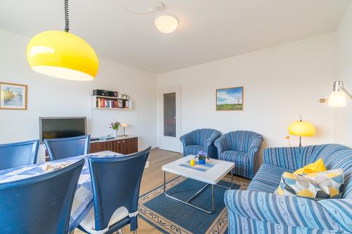 Borkum Ferienwohnung Ferienhaus Kiebitzdelle - 4 - Balkon - Ausstattung 3