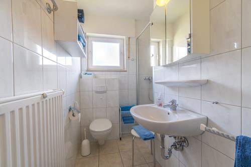 Borkum Ferienwohnung Ferienhaus Kiebitzdelle - 4 - Balkon - Ausstattung 7