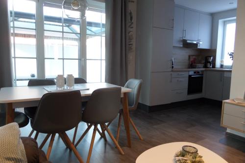 Borkum Ferienwohnung Ankerplatz - Wohn/Essbereich