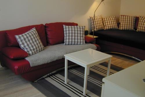 Borkum Ferienwohnung Haus Elfi 5 - wohn schlafzimmer