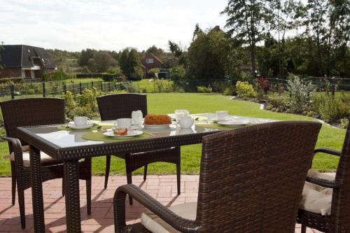 Borkum Ferienwohnung Kleine Brise - Terrasse