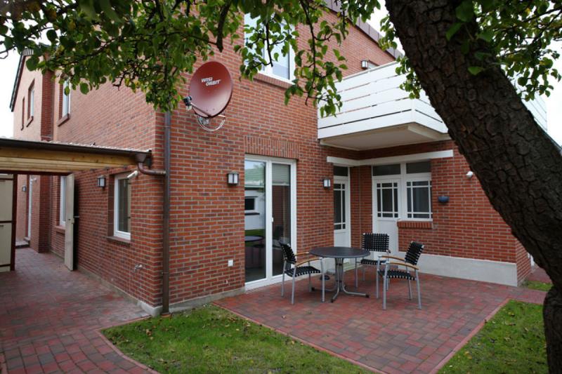 Borkum Ferienwohnung Leuchtbake - Terrasse vor der Wohnung