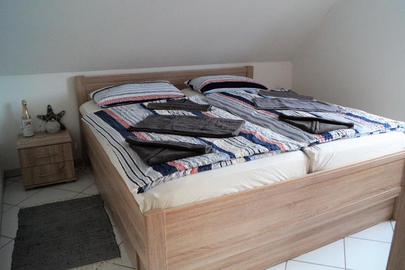 Borkum Ferienwohnung Seestern - Schlafzimmer 2