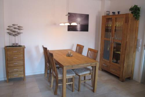 Borkum Ferienwohnung Steife Brise - Essbereich