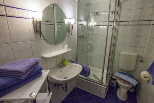 Borkum Ferienwohnungen Nordseegrill - Nordstrand  65qm - Bad