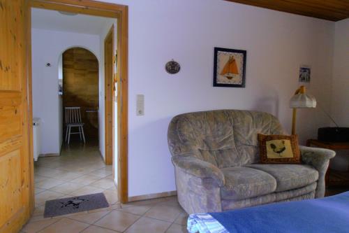 Borkum Ferienwohnungen Weiß - Herzmuschel - Wohn-Schlafraum