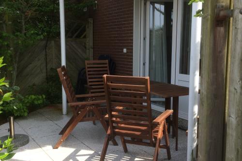 Borkum Haus Norderoog Ferienwohnungen Hindenburgstraße 56 - Nr.1 - Terr. + PKW-Stellplatz - Whg.1 - Terrassenbereich