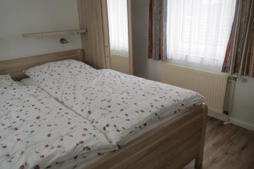 Borkum Ferienwohnung Haus Silke - 2 - Ausstattung 2