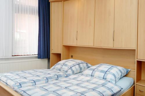 Borkum Haus Staiger-van Dyken - Ferienwohnung 1 - Schlafzimmer 2
