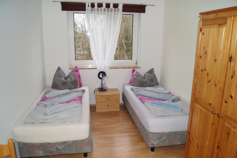 Borkum Haus Strandsonne - Ferienwohnung 3 - Schlafzimmer 2