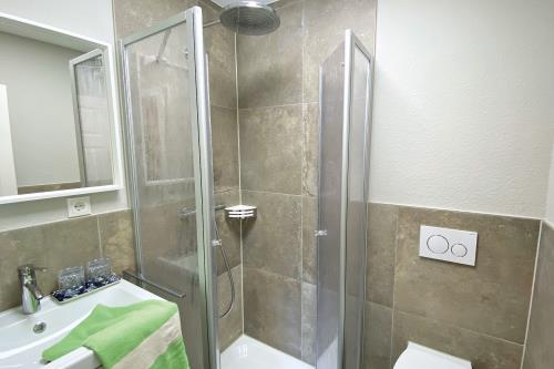 Borkum Ferienwohnung Haus Windröschen - App. 10 - Appartement 10 • Bad Erdgeschoss