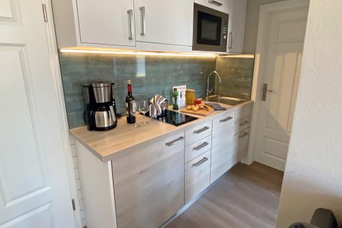 Borkum Ferienwohnung Haus Windröschen - App. 3 - Appartement 3 • Küchenzeile