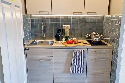 Borkum Ferienwohnung Haus Windröschen - App. 9 - Appartement 9 · Küche