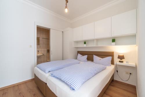 Borkum Ferienwohnung Hotel Windrose Ferienappartements - Krabbenfischer - Schlafzimmer