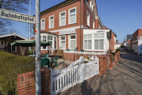 Borkum Hotel Windrose - Aussenansicht