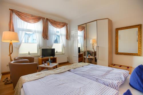 Borkum Hotel Windrose - DZ groß/deluexe 11 - 2022 12 Hotel Windrose 1011