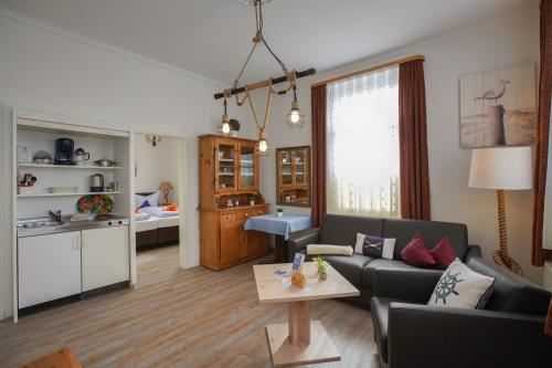 Borkum Hotel Windrose - Suite 15 - 2020 04   Hotel Windrose 1043