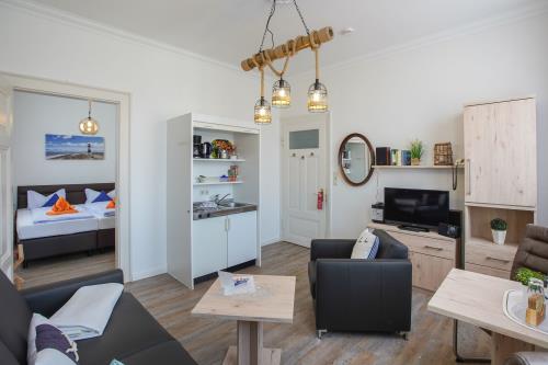 Borkum Hotel Windrose - Suite 15 - 2020 04   Hotel Windrose 1012