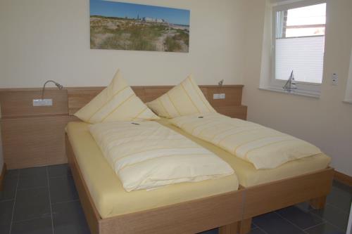 Borkum Ferienwohnung Kapitän`s Kooje - Schlafzimmer 2