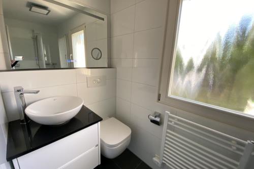 Borkum Ferienwohnung Top Lounge Borkum - Top Lounge I - Badezimmer mit Fenster, Park Lounge