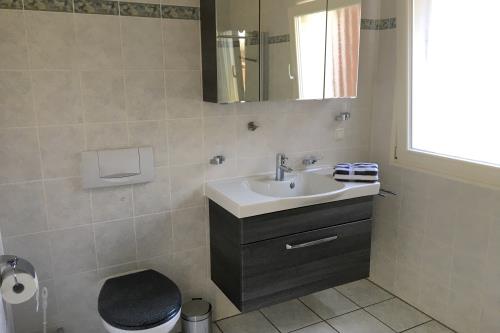 Borkum Ferienwohnung Top Lounge Borkum - Top Lounge I - Badezimmer mit Dusche