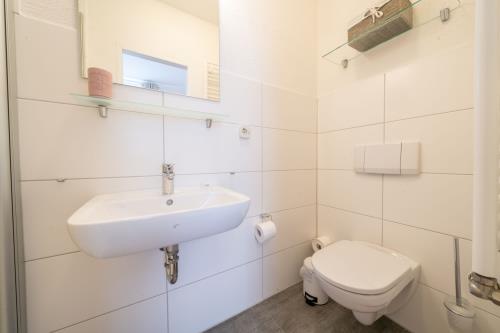 Borkum Ferienwohnung Villa Harmonie - Apartment Lavendel - Duschbad