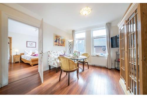 Borkum Ferienwohnung Villa Harmonie - Apartment Veilchen - Ausstattung 3