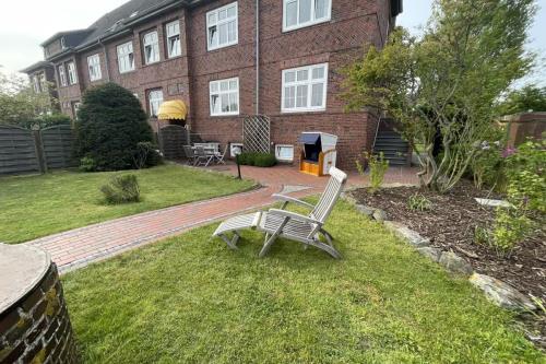 Borkum Ferienwohnung Altes Offiziershaus - Aussenansicht Garten