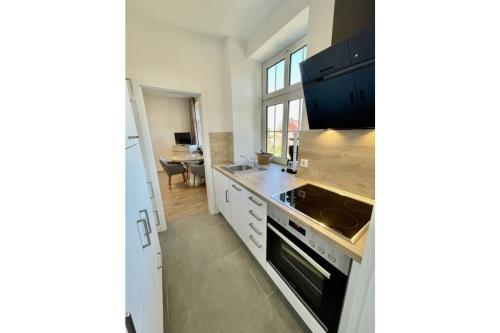 Borkum Ferienwohnung Altes Offiziershaus - Wohnung 3 - kueche (1)