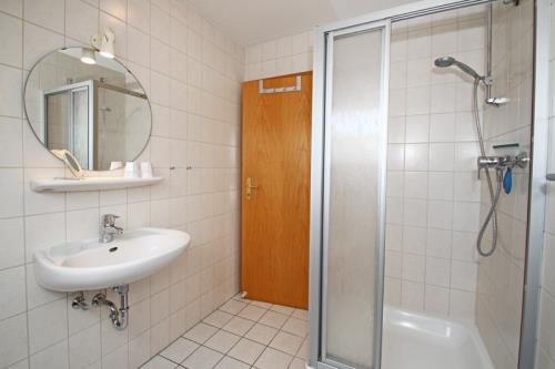 Borkum Ferienwohnung Friederike - Badezimmer