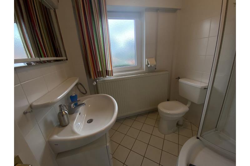 Borkum Ferienhaus Haus Bruno - Modernes Duschbad/EG