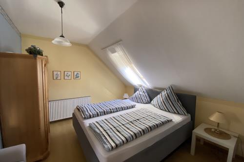 Borkum Ferienwohnung Haus Michaelsen - Schlafzimmer 1
