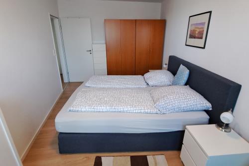 Borkum Holiday 3-Zimmer-Ferienwohnung - Holiday 3 Zimmer - Schlafzimmer02