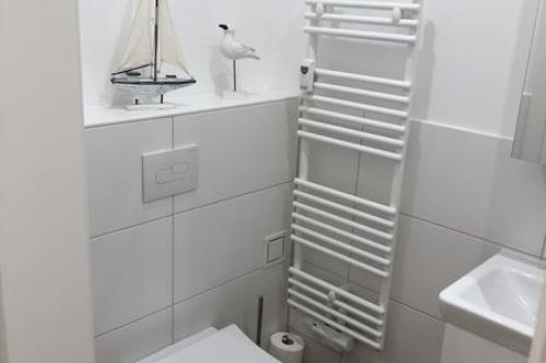 Borkum Ferienwohnung Nordseetraum - Modernes Duschbad