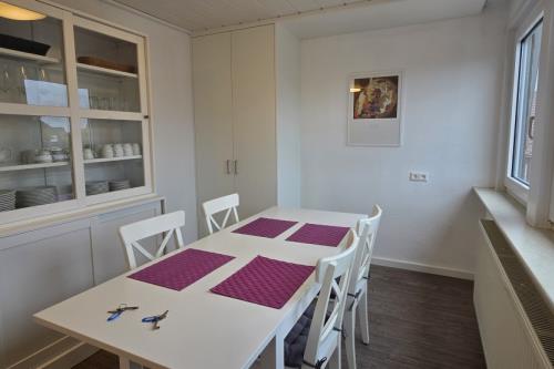 Borkum Ferienwohnung RosenRot am Meer 3