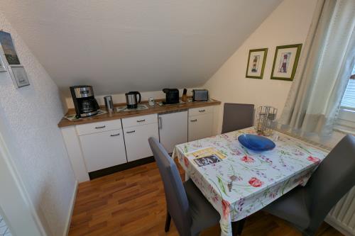 Borkum Haus Ites - Ferienwohnungen Anker und Möwe - PXL 20250409 063112685