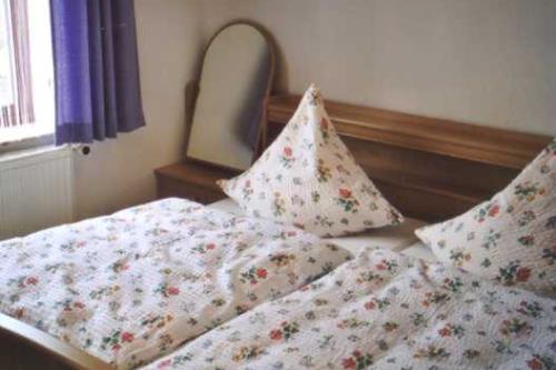 Borkum Ferienwohnungen Unterm Reetdach - Wohnung 3 - 3 SZ 3