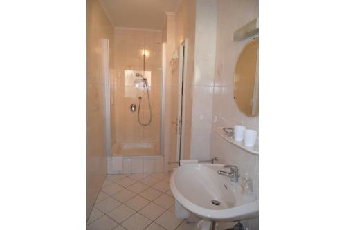 Borkum Ferienwohnungen Unterm Reetdach - Wohnung 4 - Ausstattung 6