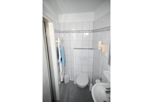 Borkum Hotel Haus Passat - Einzelzimmer 01 EG - Ausstattung 4