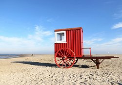 Badekarre am Strand Borkum Badekarre