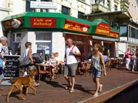 Cafe Lokomotive