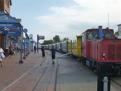 Inselbahn - Station Ortsmitte
