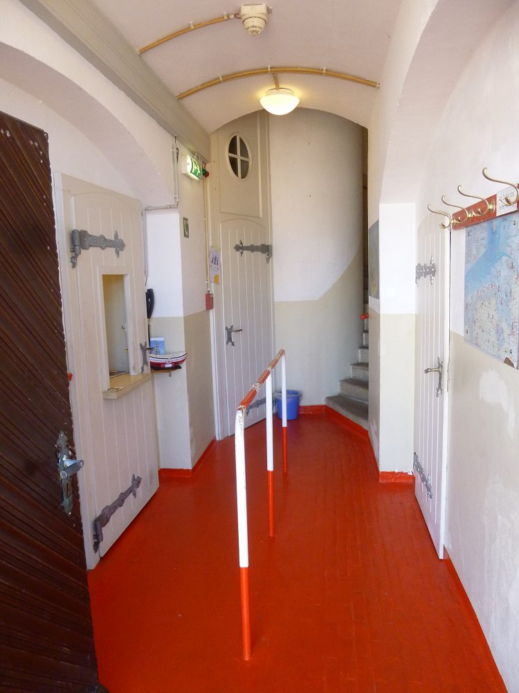 NeuerLeuchtturn Eingang